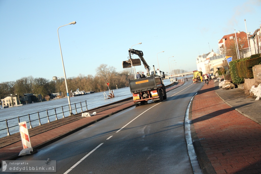 2011-01-20 Hoog water, Deventer_001